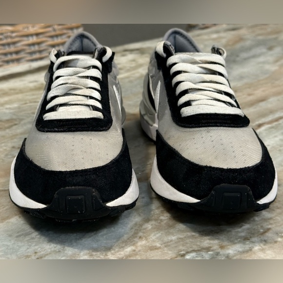 Youth NIKE Waffle One Grey Fog Particle Grey Athletic sneakers- Size 6.5Y - Picture 9 of 10